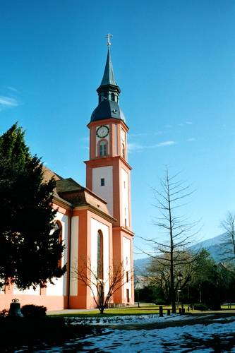 Quelle: St. Margarethen, Kirche mit Turm