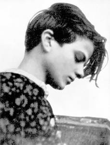 Quelle: Wikimedia Commons, Sophie Scholl in Blumberg